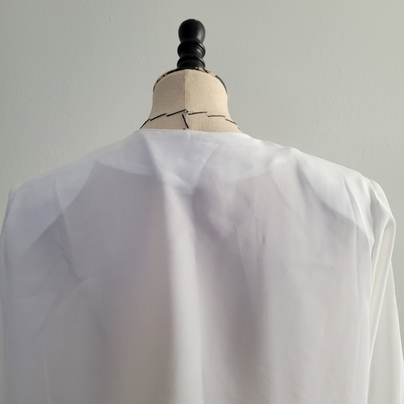 Vintage white Pleated Button Down top - Picture 7 of 11